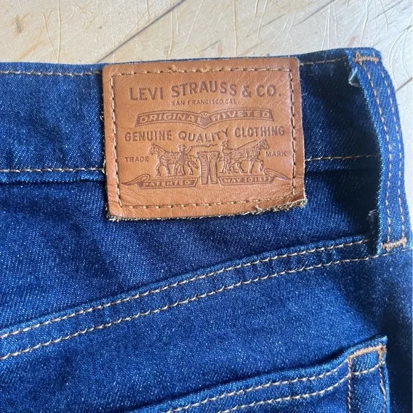 Levi's Premium Wedgie Fringe Pocket Jeans - Picture 9 of 11